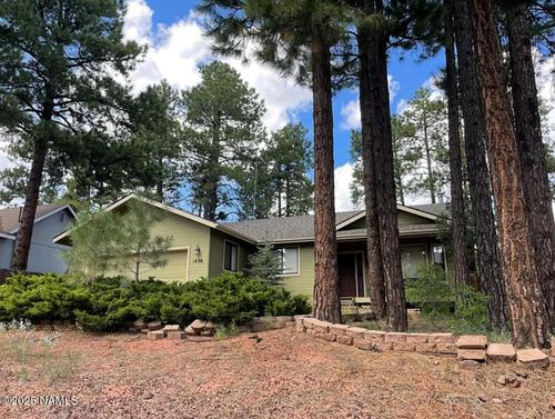 1636 W Ashley Way, Flagstaff, AZ, 86005-9005 | Card Image