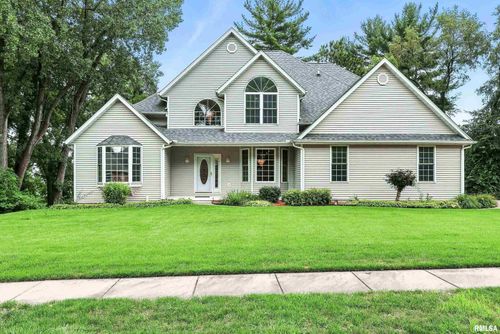 801 Foret Mansur, Carbon Cliff, IL, 61239-7022 | Card Image