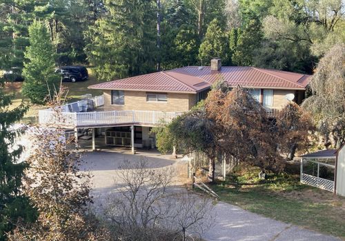 7250 S Sheridan Rd, Sheridan, MI, 48884-9703 | Card Image