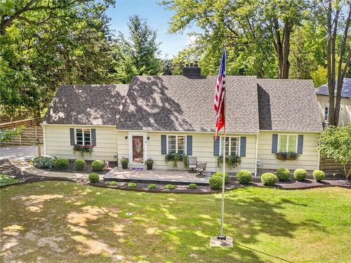 9 Oakwood Ln, Scottsville, NY, 14546-1317 | Card Image