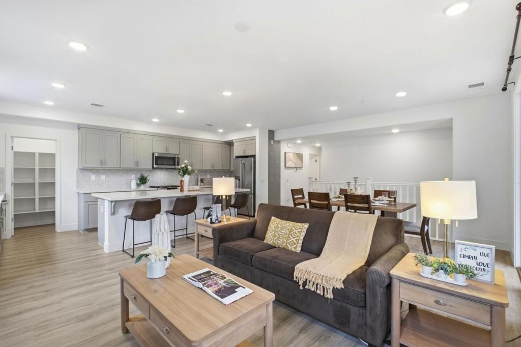 Residential in Hayward 5