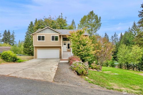 16225 24th St Se, Snohomish, WA, 98290-4305 | Card Image