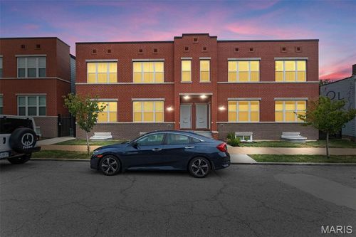 3315 Park Ave, Saint Louis, MO, 63104-1331 | Card Image