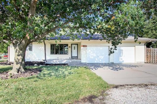 330 E William St, Hesston, KS, 67062-8934 | Card Image