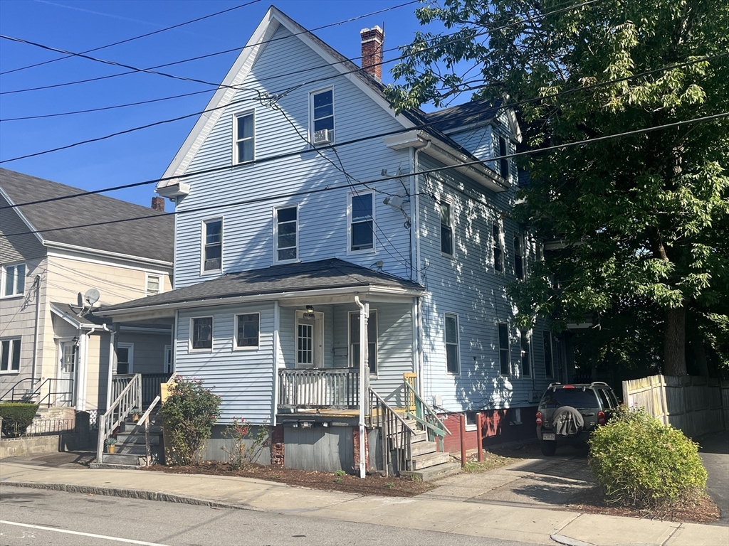 Emory St, Attleboro, MA 02703