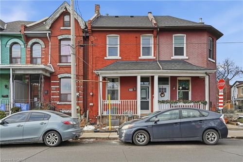 {{alt}} | Card Image