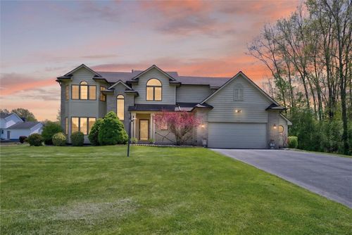 258 Tumbleweed Dr, Pittsford, NY, 14534-2561 | Card Image