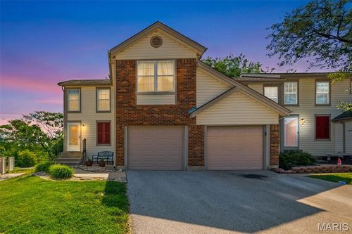 1-689 Sugar Trail Ct, Saint Peters, MO, 63376-7483 | Card Image
