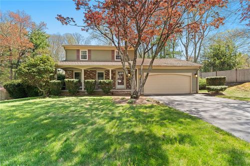 26 Greenbrier Rd, Greenville, RI, 02828-2514 | Card Image
