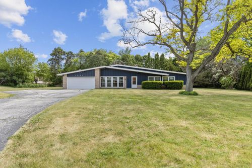18345 Ashlea Drive, Brookfield, WI, 53045 | Card Image