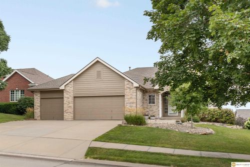 14639 Ernst St, Bennington, NE, 68007-1528 | Card Image