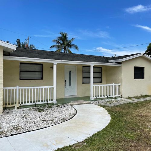 528 N Margaret Ct, West Palm Beach, FL, 33413-3438 | Card Image