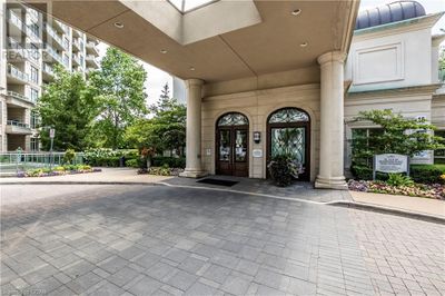 20 Bloorview Pl, Condo with 2 bedrooms, 2 bathrooms and 1 parking in Toronto ON | Image 3