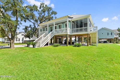 405 S Cleveland Ave, Long Beach, MS, 39560-6127 | Card Image
