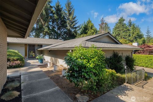 24832 12th Avenue S, Des Moines, WA, 98198 | Card Image