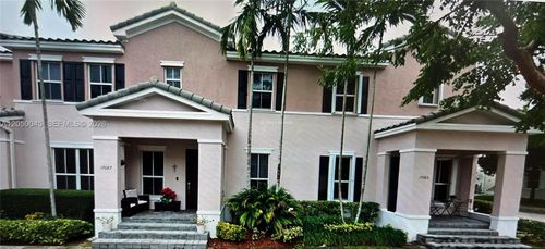 17087 Sw 93rd St, Miami, FL, 33196-4740 | Card Image