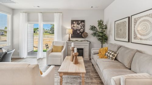 711 Ashbrook Dr, Lebanon, TN, 37087-4877 | Card Image