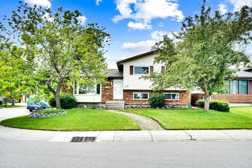 228 Rundlemere Road Ne, Calgary, AB, T1Y3K8 | Card Image