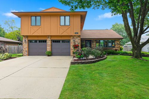 305 S Knollwood Drive, Schaumburg, IL, 60193 | Card Image