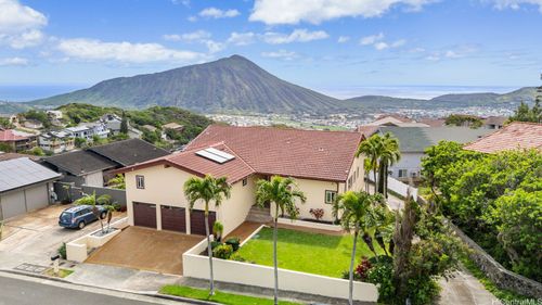1105 Kaluanui Rd, Honolulu, HI, 96825-1349 | Card Image