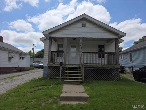 316 Picker Ave, Wood River, IL, 62095-1144 | Card Image