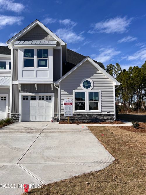 7417 Springwater Dr, Wilmington, NC, 28411-6220 | Card Image