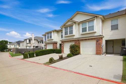 3820 Vista Mar Dr, Euless, TX, 76040-3457 | Card Image