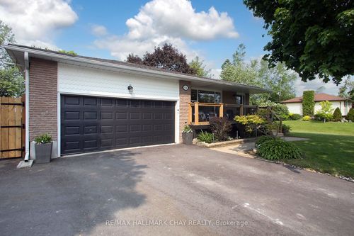 124 Greensboro Dr, Scugog, ON, L0B1B0 | Card Image
