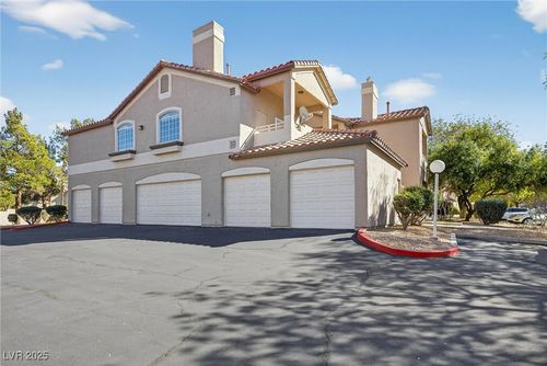 223-75 N Valle Verde Dr, Henderson, NV, 89074-1758 | Card Image