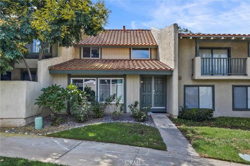 1505 Camelot Dr, Corona, CA, 92882 | Card Image