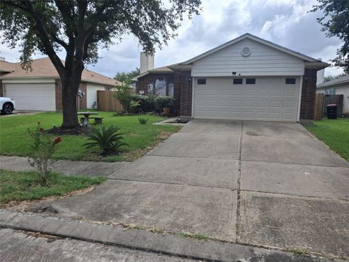 4007 Teal Vista Ct, Fresno, TX, 77545-8748 | Card Image