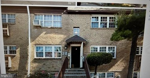 215 College Dr, Edison, NJ, 08817-5994 | Card Image