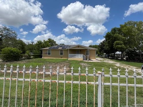1243 Gillette Blvd, San Antonio, TX, 78224-2220 | Card Image