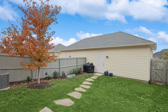 Detached 2 car garage | Image 23