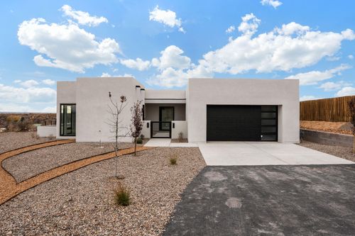 1215 Coronado Rd, Corrales, NM, 87048-9546 | Card Image