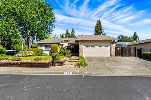 778 Brookside Dr, Vacaville, CA, 95688-3551 | Card Image