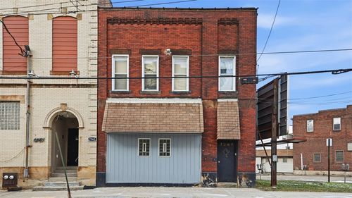 7367 Denniston Ave, Swissvale, PA, 15218-2570 | Card Image