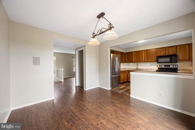 370 Logan Dr, Townhouse with 3 bedrooms, 3 bathrooms and null parking in WESTMINSTER MD | Image 8