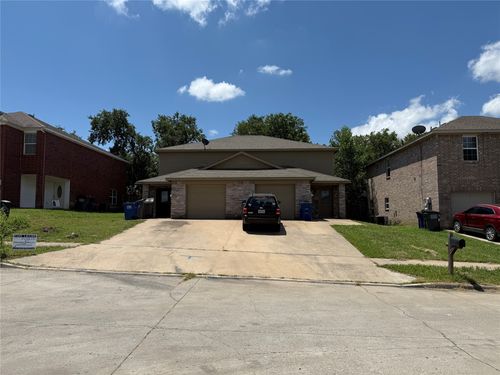 925 Parkplace Rdg, Princeton, TX, 75407-6766 | Card Image