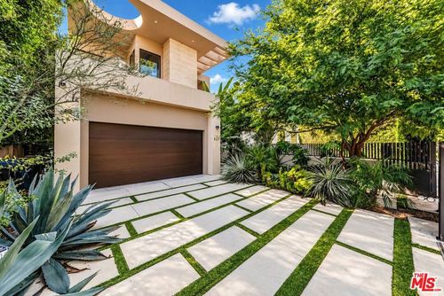 527 N Harper Ave, Los Angeles, CA, 90048-3580 | Card Image