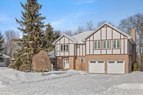 7089 Bush Dr, Greely, ON, K4P1M8 | Card Image