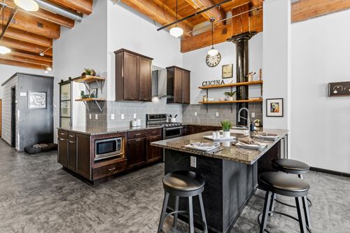 216-406 Wacouta St, Saint Paul, MN, 55101-2047 | Card Image