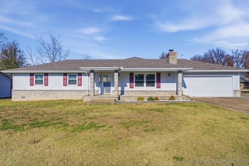 1413 Orchard Dr, Grove, OK, 74344-3801 | Card Image
