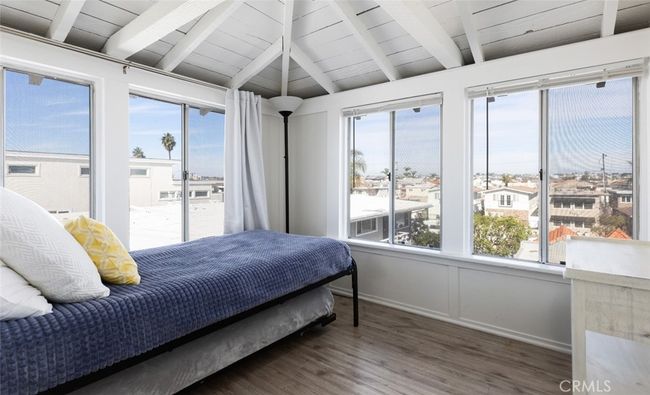 1113 W Balboa Blvd, House other with 6 bedrooms, 4 bathrooms and 2 parking in Newport Beach CA | Image 42
