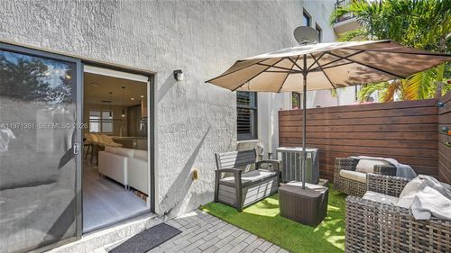 unit-9-10455 Nw 82nd St, Doral, FL, 33178-4395 | Card Image