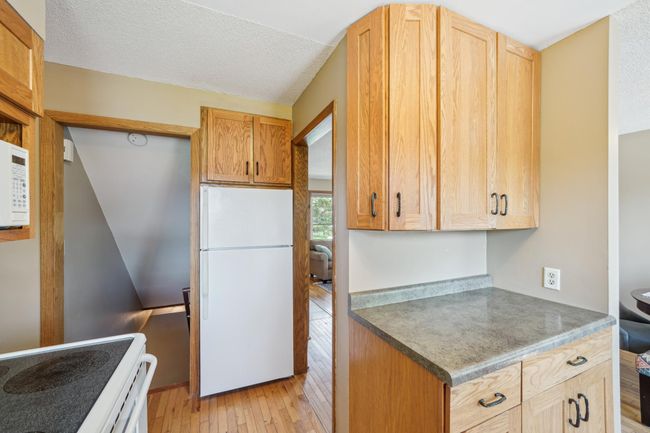 05_interior.jpg | Image 4