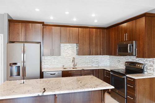 2907-211 E Ohio St, Chicago, IL, 60611-3271 | Card Image