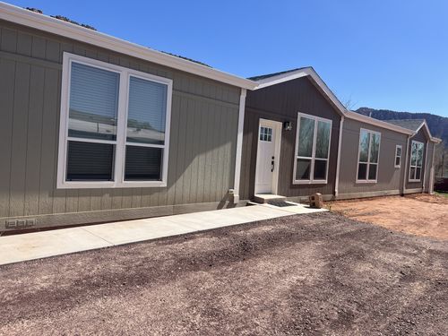 447 E Newel Ave, Hildale, UT, 84784-7754 | Card Image