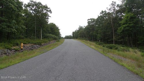 406 Honeysuckle Dr, Hazleton, PA, 18202 | Card Image