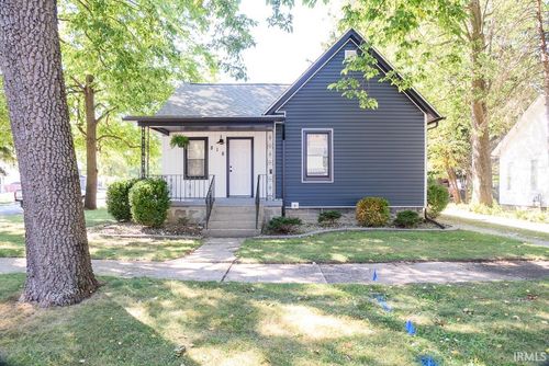 818 S Peters St, Garrett, IN, 46738-1919 | Card Image